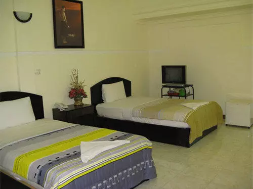 Отель The Green House