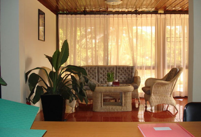 فندق The Green House