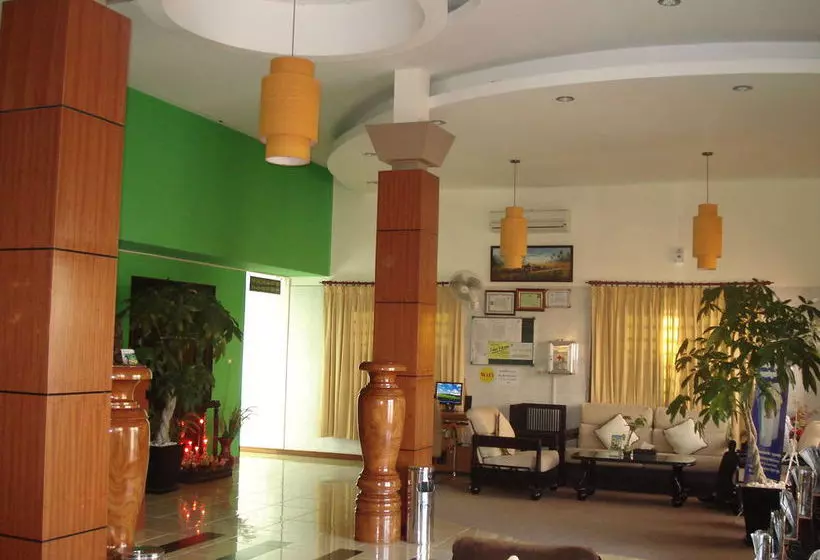 Отель The Green House