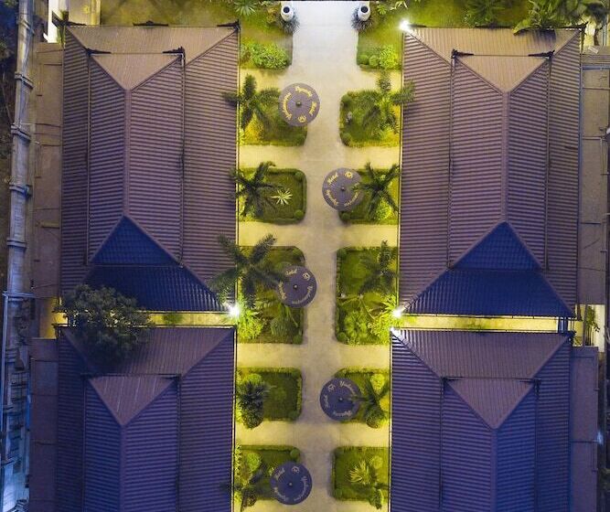 هتل Yadanarpon Dynasty