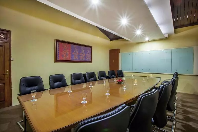 él Hotel Kartika Wijaya Batu