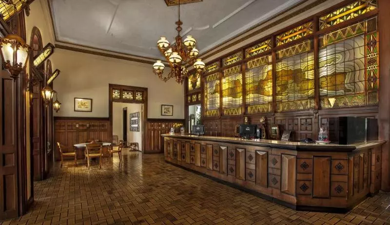 él Hotel Kartika Wijaya Batu