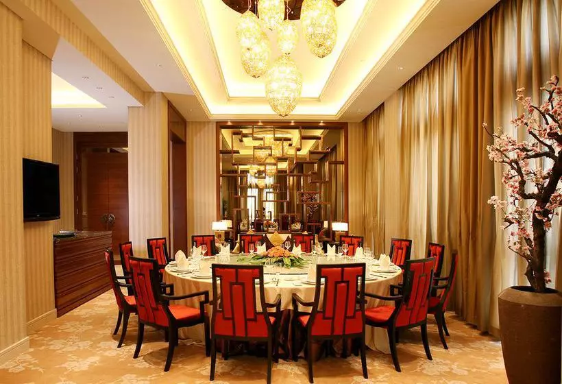 Отель Landison Xinchang