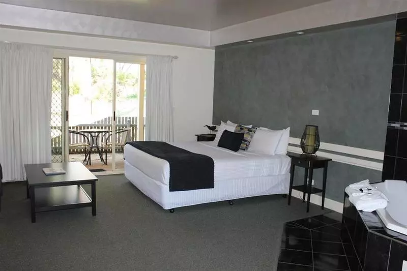 모텔 Fairways Resort