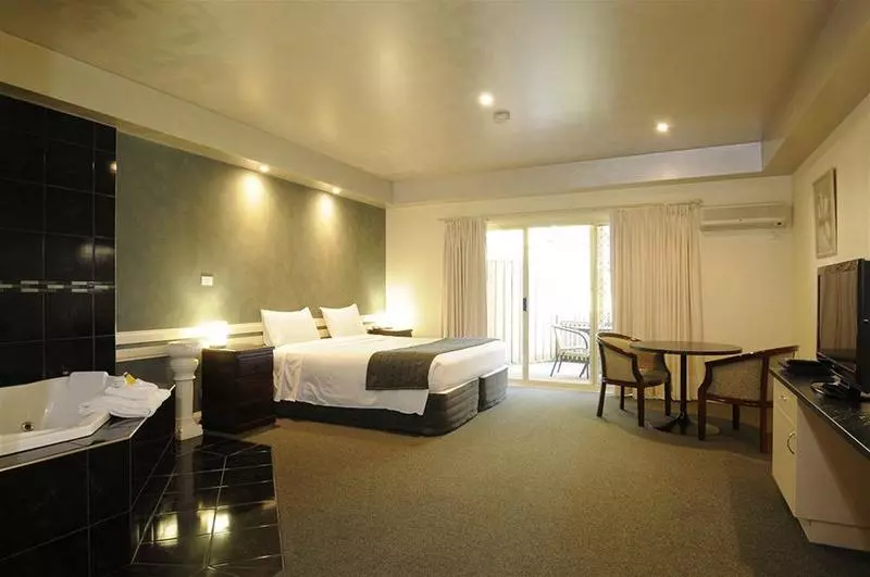 모텔 Fairways Resort