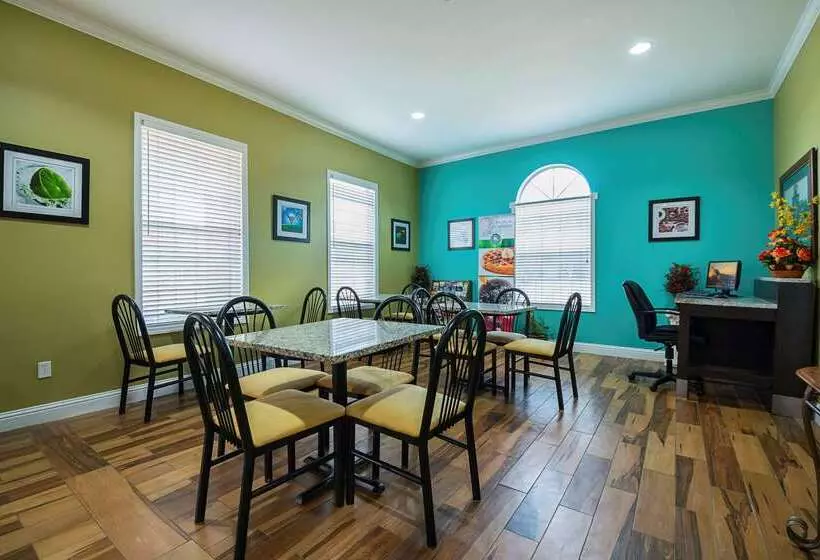 汽车旅馆  Quality Inn