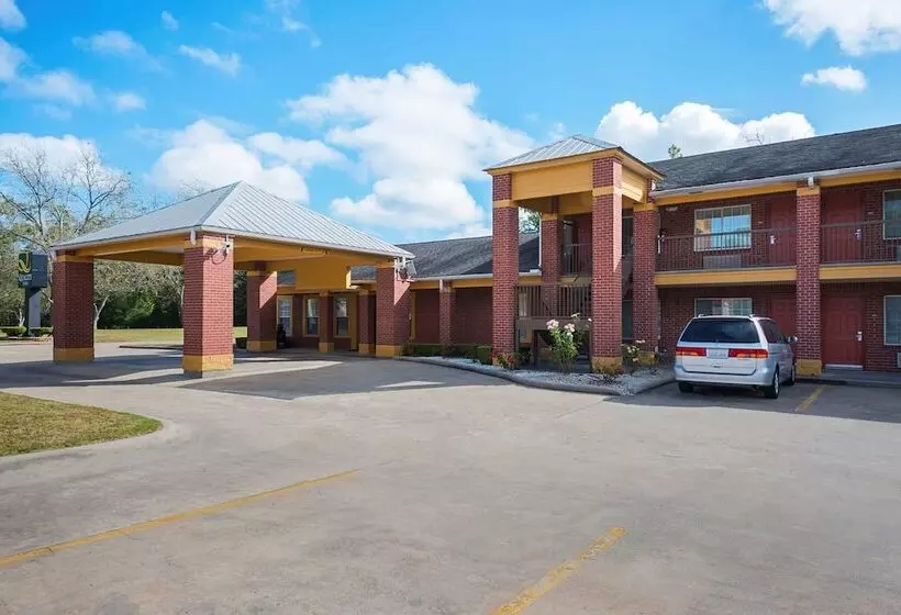 汽车旅馆  Quality Inn