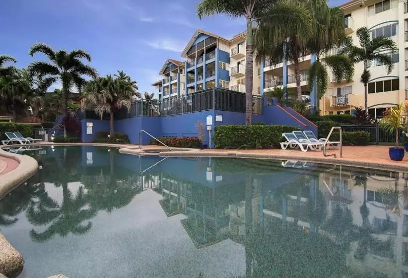 North Cove Waterfront Suites