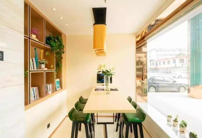 ホテル City Comfort Inn Weifang Fuhua Amusement Park Information College