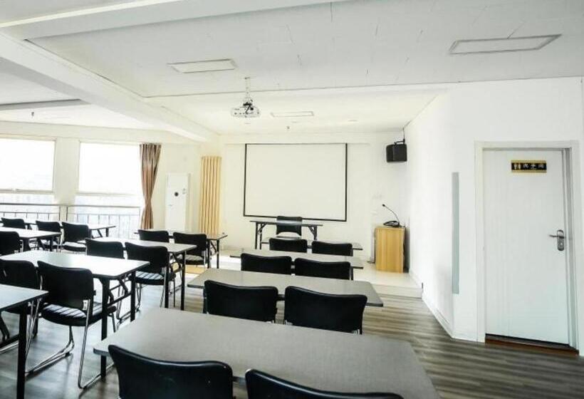 Greentree Alliance Hotel Qinghuangdao Wanda Plaza