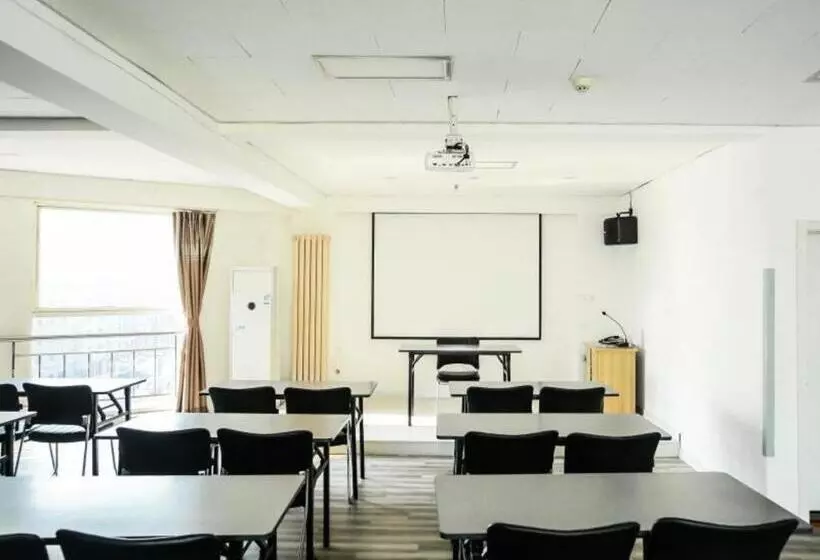 Greentree Alliance Hotel Qinghuangdao Wanda Plaza