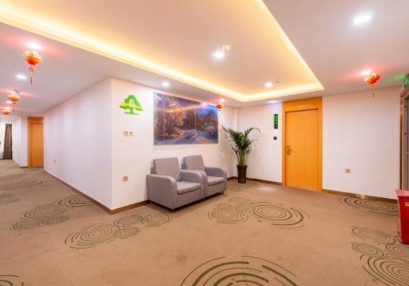 ホテル Greentree Inn Huayin Huashan Scenic Area Xiyue Branch