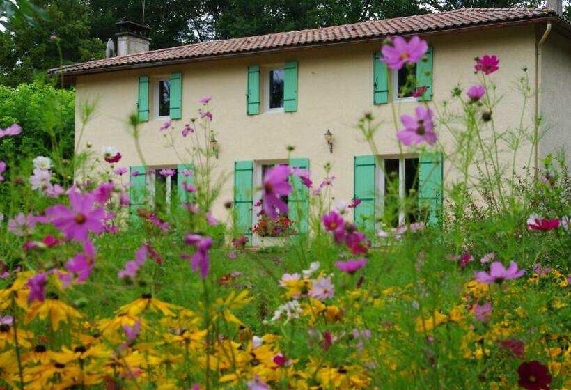 مبيت وإفطار Chambres D Hôtes La Téoulère