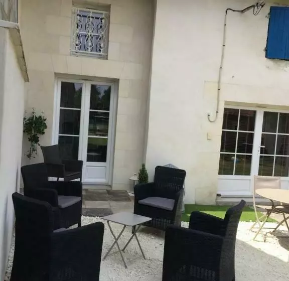 Aamiaismajoitus (B&B) Tess Cottage