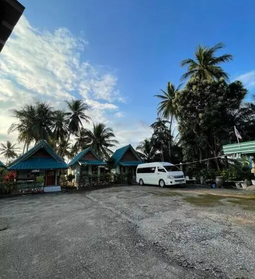 Hotelli เพชร รีสอร์ท นครไทย Phet Resort, Nakhonthai