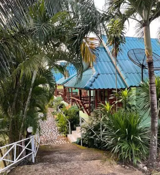 Hotelli เพชร รีสอร์ท นครไทย Phet Resort, Nakhonthai