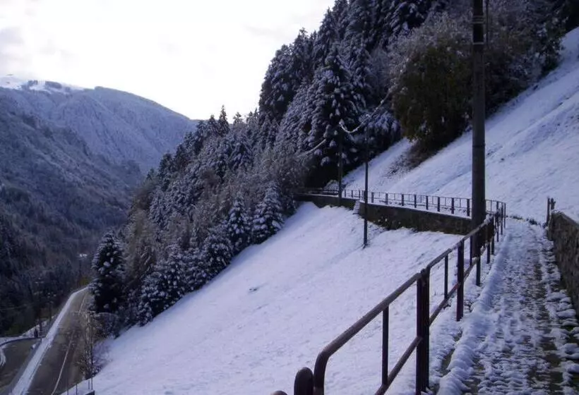 ホテル Albergo Ristorante Sole
