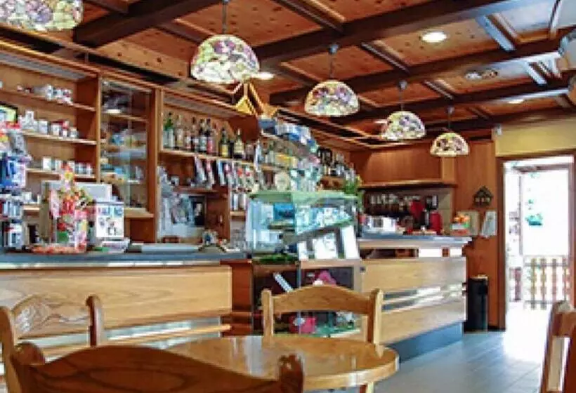 ホテル Albergo Ristorante Sole