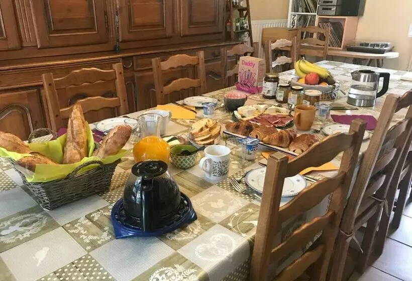 Aamiaismajoitus (B&B) Chambres D Hôtes Là Je Ris