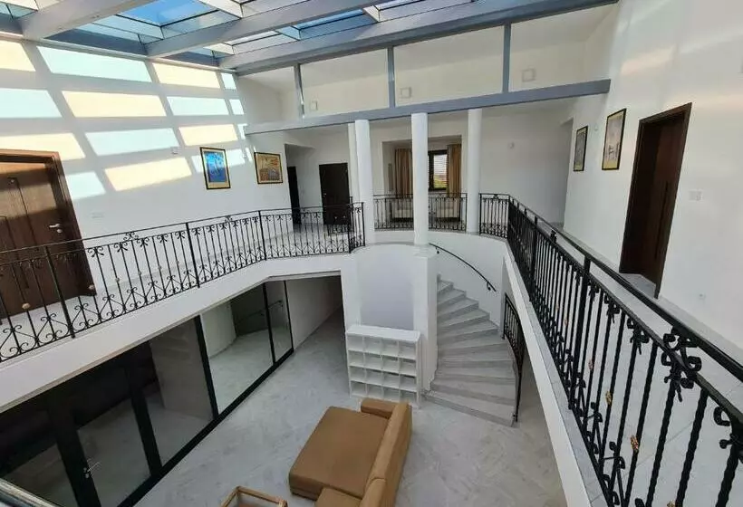 Aamiaismajoitus (B&B) Atrium Accomm