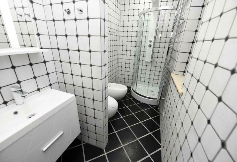 Bed and Breakfast Atrium Accomm