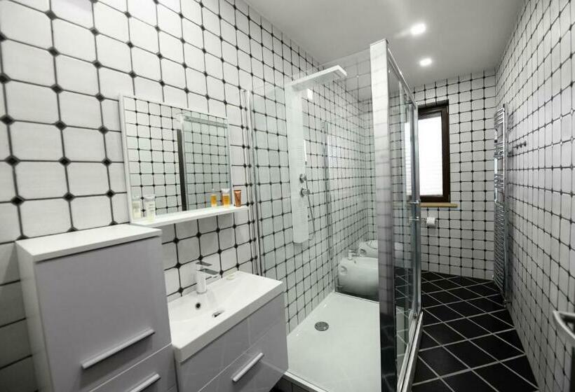 Bed and Breakfast Atrium Accomm