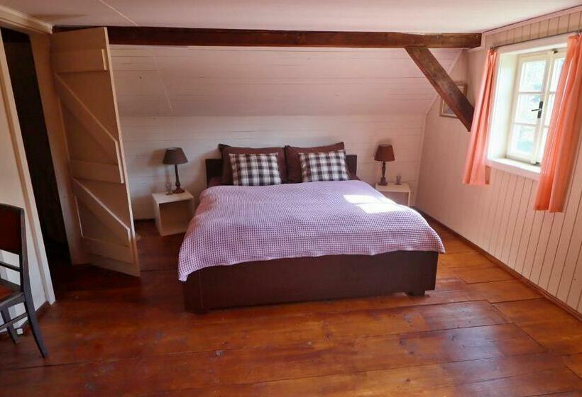 住宿加早餐 Chalupa Huníkov