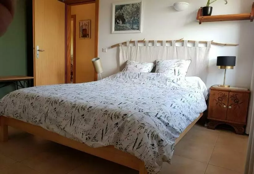 ベッドアンドブレックファースト Chambre D Hôtes De Charme, Un Temps En Forêt