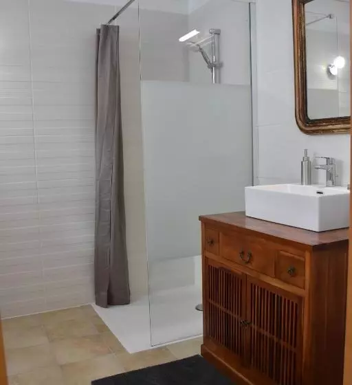 Aamiaismajoitus (B&B) Domaine Des Fougères