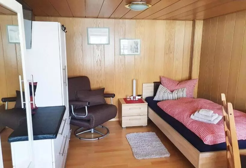 Aamiaismajoitus (B&B) Fremdenzimmer   Petit Quartier