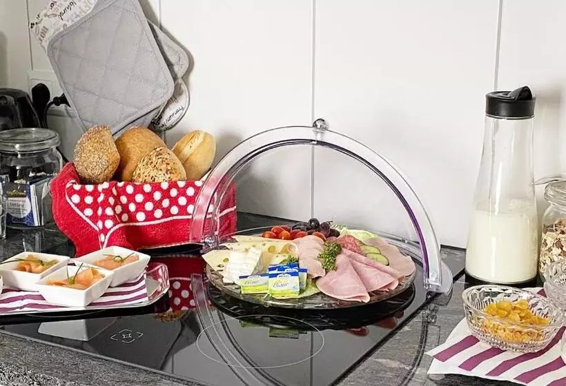 Aamiaismajoitus (B&B) Fremdenzimmer   Petit Quartier