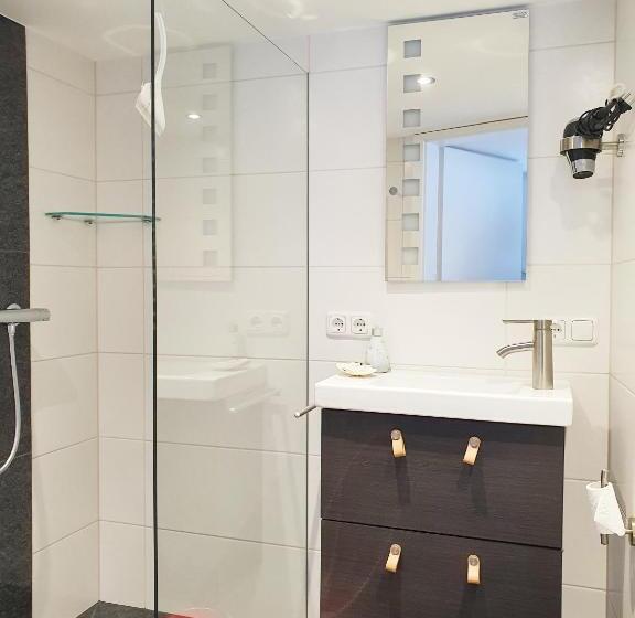 צימר Fremdenzimmer Petit Quartier