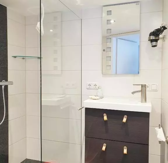 Aamiaismajoitus (B&B) Fremdenzimmer   Petit Quartier