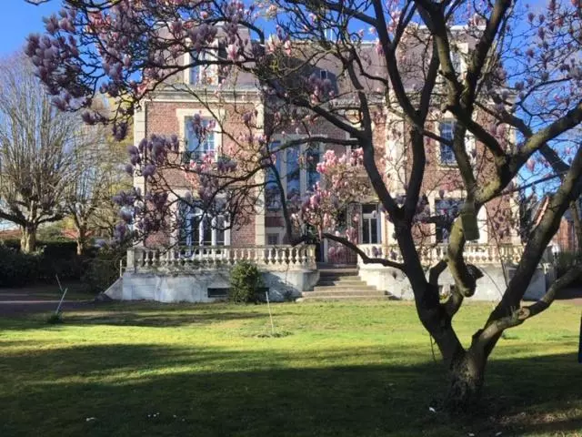 Aamiaismajoitus (B&B) Villa Henri
