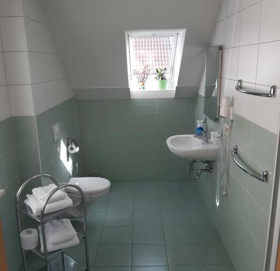 Gasthaus Und Pension Zum Biber