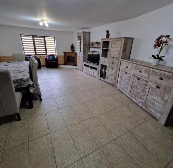 Hotel Agropensiunea La Uța