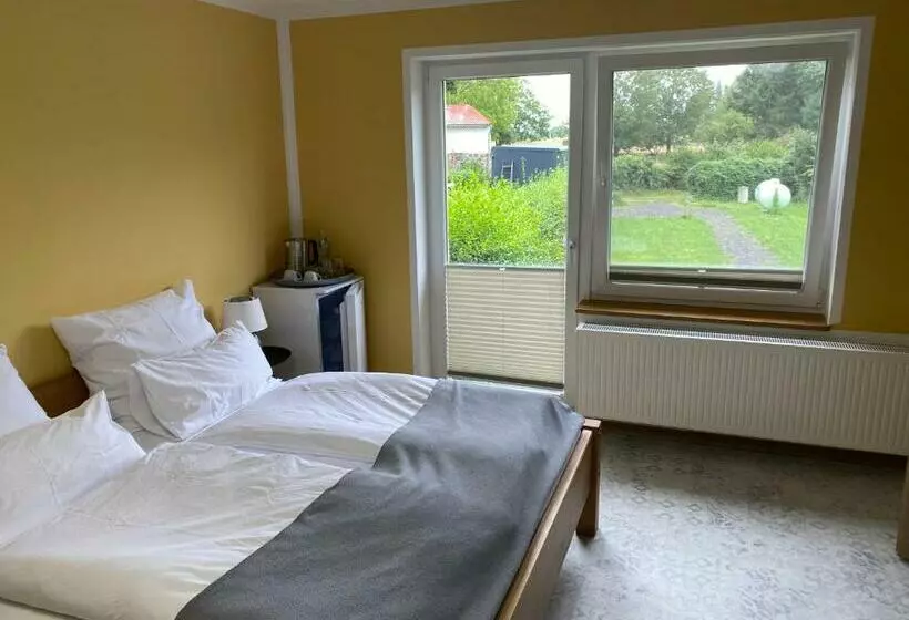 Hotelli Vorsicht Hôtel