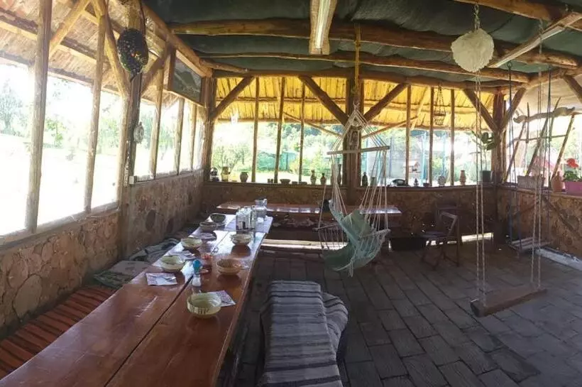 Majatalo Căsuța Din Zarand şi Punctul Gastronomic Local   Miliza