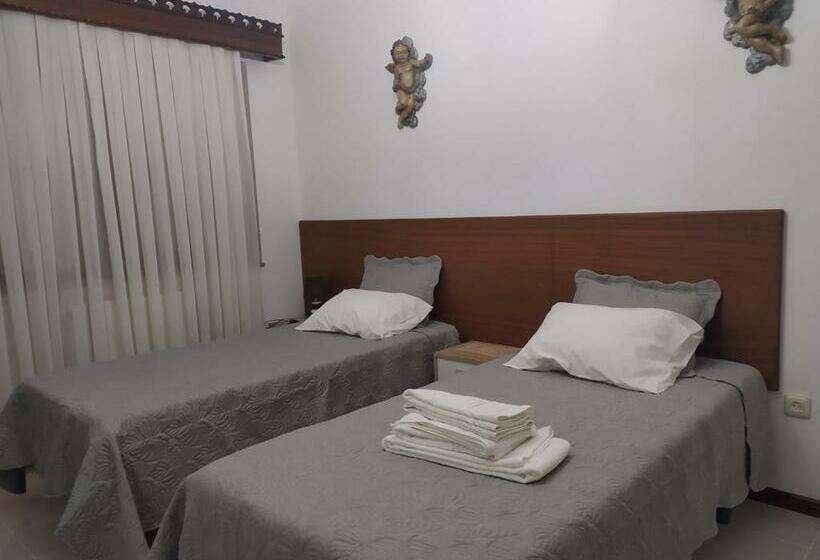 بنسيون Vivenda Das Eiras