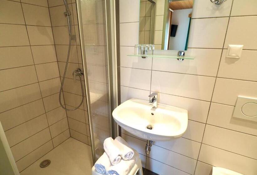 ユースホステル Gasthof Zum Grünen Specht