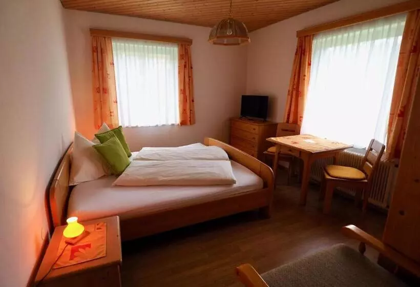 ユースホステル Gasthof Zum Grünen Specht