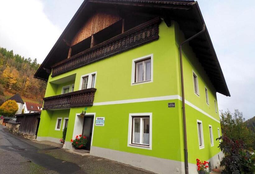 ユースホステル Gasthof Zum Grünen Specht