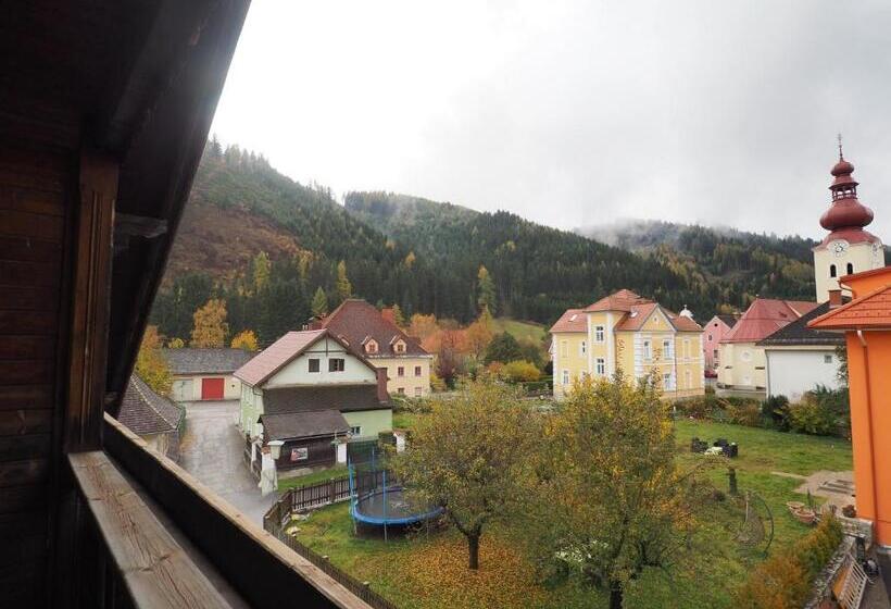 ユースホステル Gasthof Zum Grünen Specht