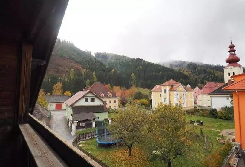 ユースホステル Gasthof Zum Grünen Specht