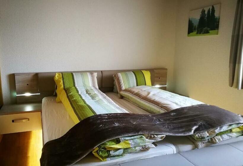 הוסטל Haus Bünten