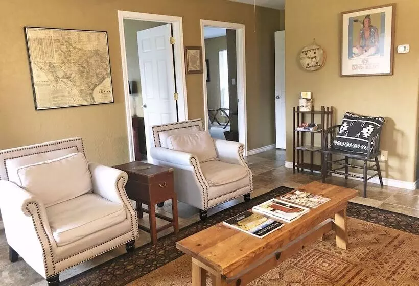 Retkeilymaja Inn At Indian Creek