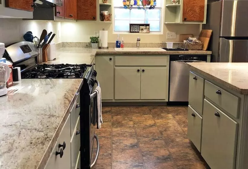 Retkeilymaja Inn At Indian Creek