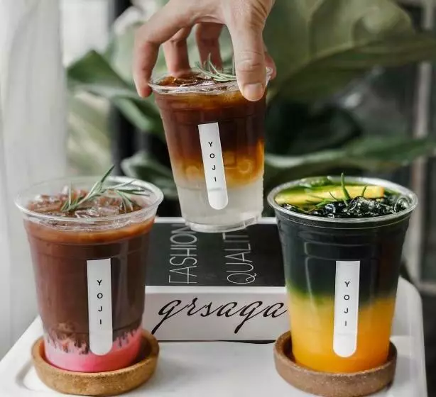 Retkeilymaja Yoji House And Cafe