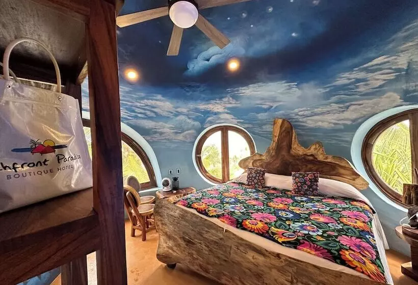 Aamiaismajoitus (B&B) Beachfront Paradise Boutique