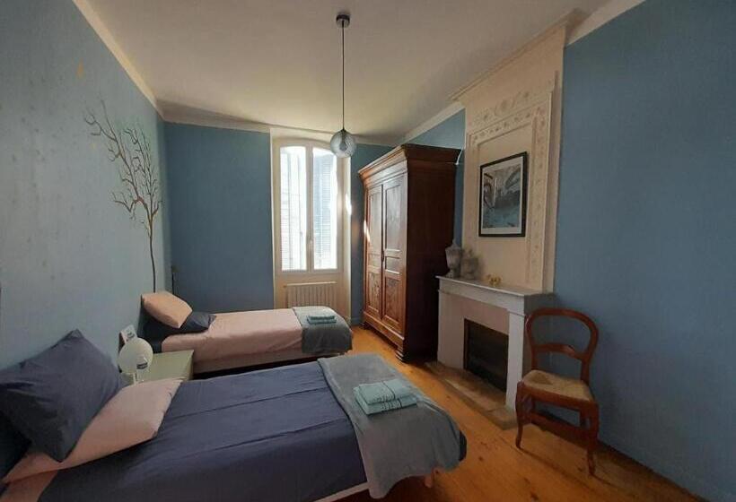 مبيت وإفطار Domaine Du Grand Ormeau